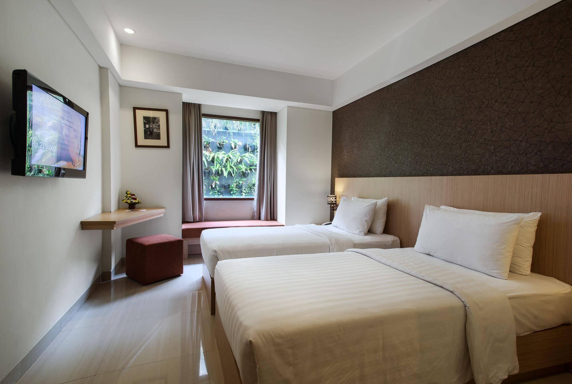 Sense Sunset 4* Seminyak (Bali)